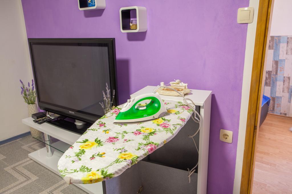 Lena Apartman