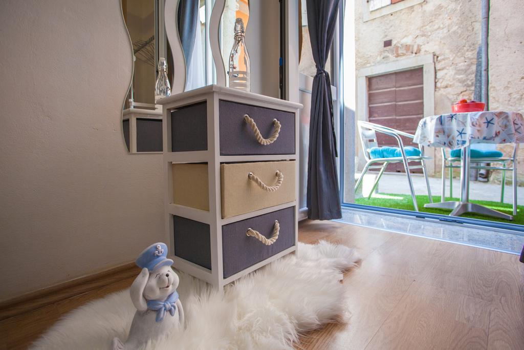 Apartment Lena Cres